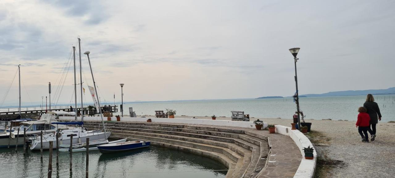 Appartamento Lago Trasimeno - Torricella Pg Torricella (Magione) Exterior foto